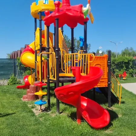 Morza Szum Basen Z Podgrzewana Woda, Boisko, Rowery *