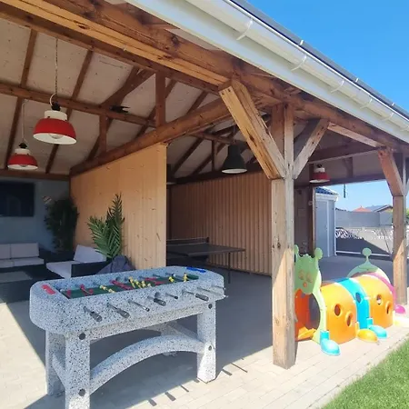 Morza Szum Basen Z Podgrzewana Woda, Boisko, Rowery *